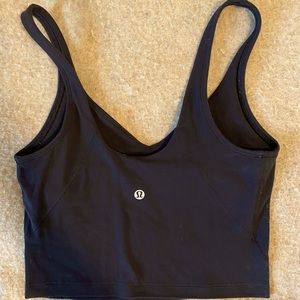 Lulu align size 4 crop top- like new
